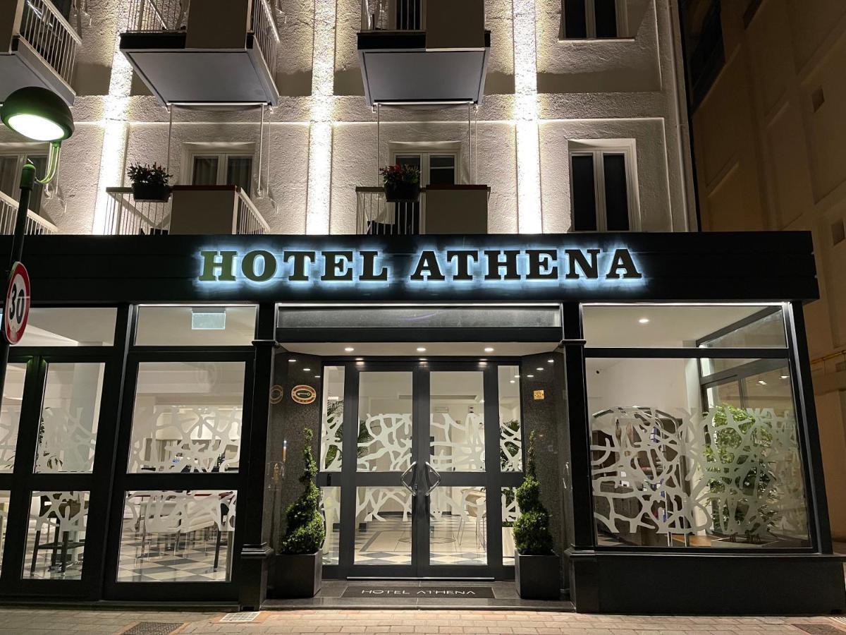 Hotel Athena Lignano Sabbiadoro Exterior foto